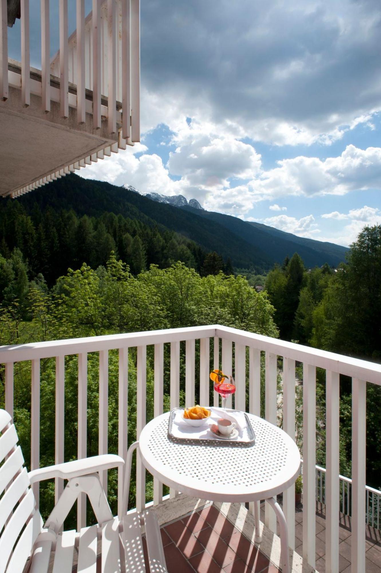 Hotel Mirella Ponte Di Legno Cameră foto